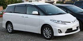 2008 Toyota Estima Aeras.jpg